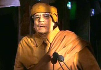 Gadafi dice que se quedará en Libia como "jefe de la revolución"