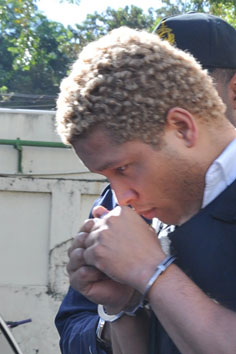 Presunto sicario dominicano apresado por PN es trasladado a la Procuraduría General de la República, para iniciar proceso de extradición.