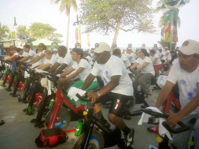 Gimnasio Body Health  y  Club del Banco Popular realizan  maratón Súper Spinning 2012