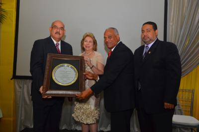 ASODEFE entrega premios  Empresa y Botón de Oro año 2012 en Hotel Dominican Fiesta RD