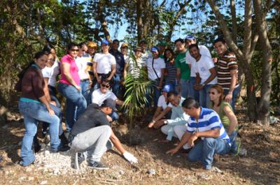PNMN,  INCA  y  GRUPO  SOL  SALIENTE  realizan jornada de reforestación y sustitución de plantas